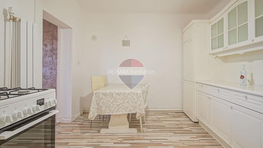 COMISION 0% | Apartament 4 camere + Curte | Zona Tractorul - 15