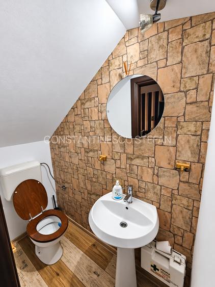 Duplex de închiriat | 3 camere | Curte | Terasă | 2 locuri parcare
