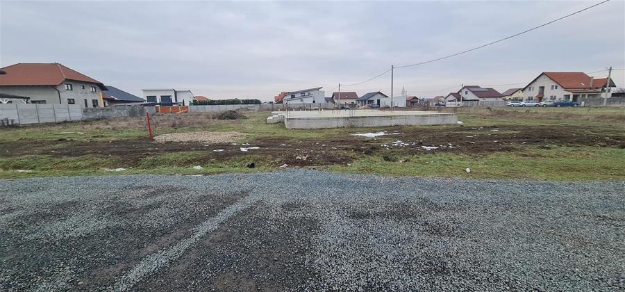 Teren -Fundatie pt. Casa noua Parter 228mp in constructie -Livada