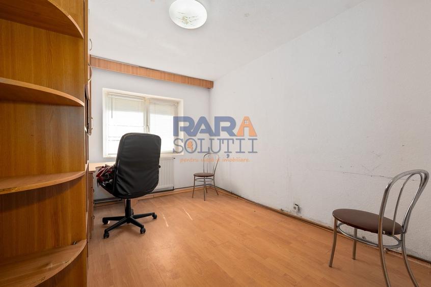 3 camere decomandat, etaj 1, două balcoane