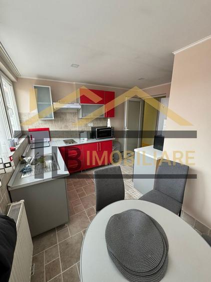 Apartament cu 3 camere, 140 mp, Zona Piata Trandafirilor