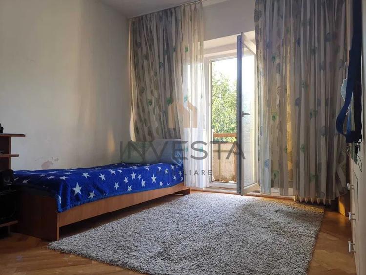 Apartament cu 3 camere decomandate, etajul 1, zona strazii Bucuresti