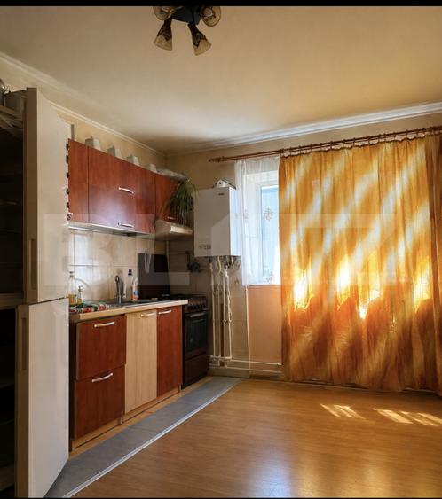 Apartament 3 camere, 63mp, decomandat, Siret