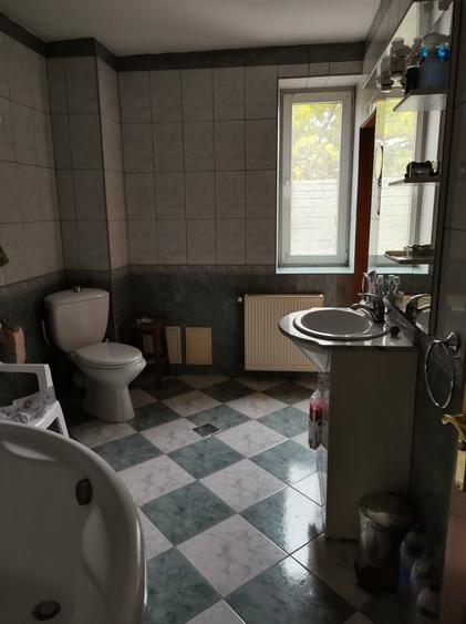 Vila spatioasa, pozitie excelenta, zona Rahova- Oltului