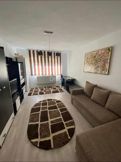 Proprietar închiriez apartament  - 11