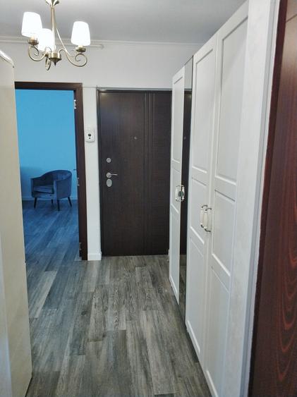 Tomis Nord - Zona Ciresica - Apartament elegant, cu centrala cu gaz si garaj