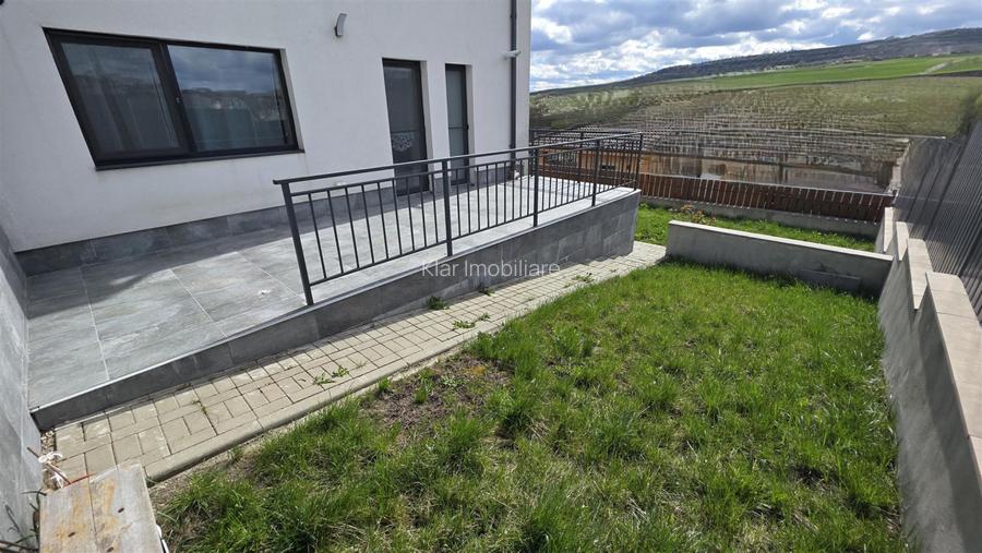 Casa 4 camere 117mpcurte 180mpterasabalconparcareIrisstr. Oasului - 8