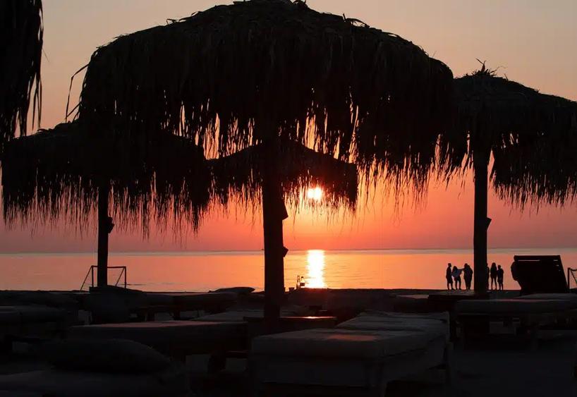 Apartament 2 camere langa plaja | LOTUStudios | Mamaia Nord