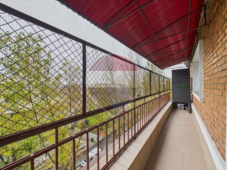 Apartament cu 2 camere de închiriat în zona Capitale