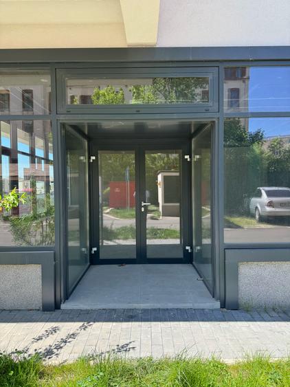 Spatiu comercial Unirea Towers, 115mp, 2 cai de acces