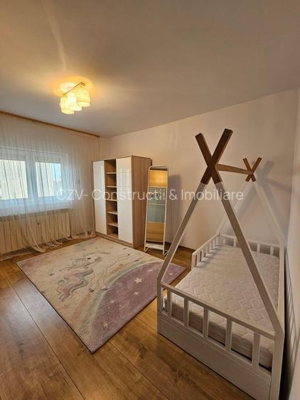 proximitate metrou , renovat + mobilat - 12