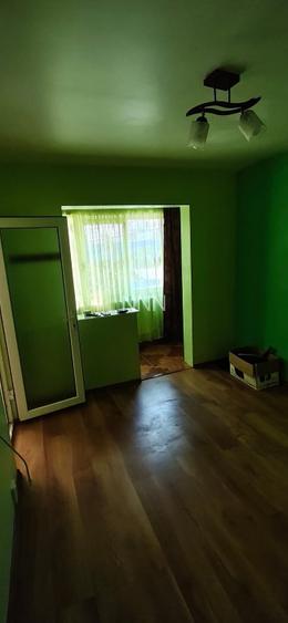 Vand 3 camere, parcare - 4