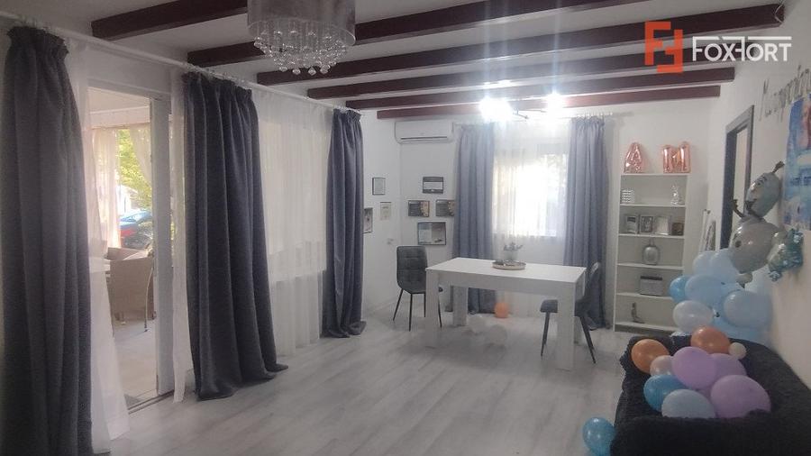 Casa individuala 7 camere- Zona Lipovei
