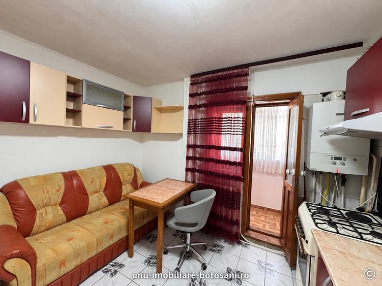 APARTAMENT 2 CAMERE DECOMANDAT -50,39 MP + BALCON 4MP-PARTER - BOXĂ ȘI PARCARE
