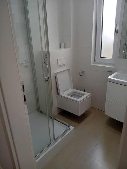 3 Camere l 2 Bai l 2 Locuri Parcare l Gradina