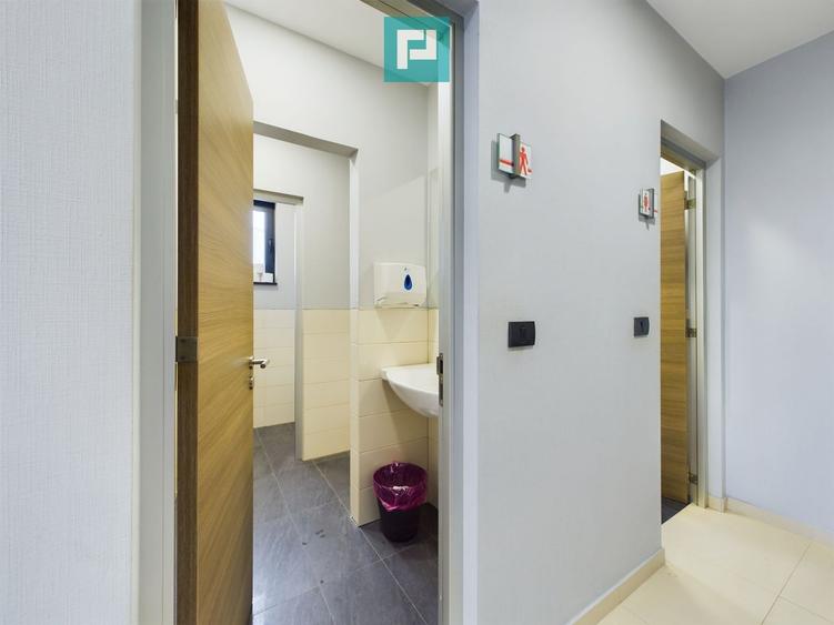 Spațiu comercial modern cu parcare proprie