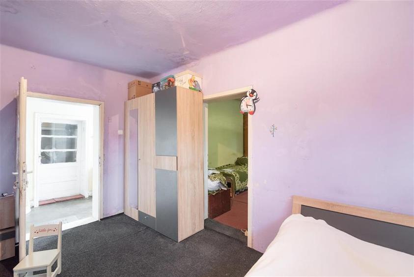 RECO Casa renovabila cu teren de 620 mp in Cantemir