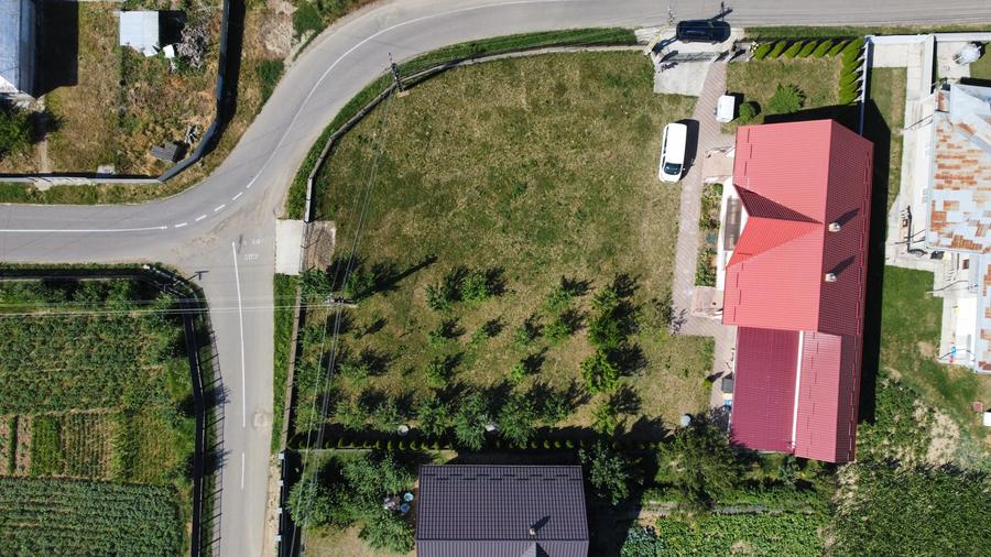 De Vanzare Casa Dumbraveni