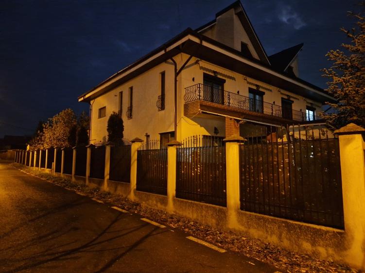 DUPLEX NEDESPĂRȚIT  VOLUNTARI PE MALUL LACULUI AFUMATI  - ILFOV