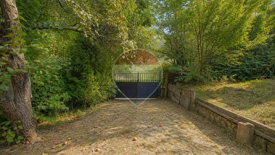 CASA CU GRADINA DE 1.498 MP | 3 FRONTURI STRADALE | SCHEII BRASOVULUI