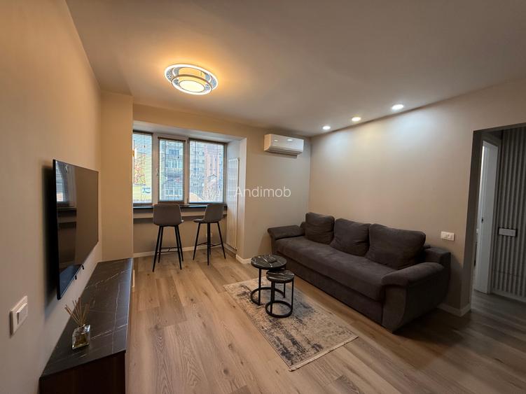 Vanzare 2 camere Magheru - Universitate, renovat, mobiliat - 2