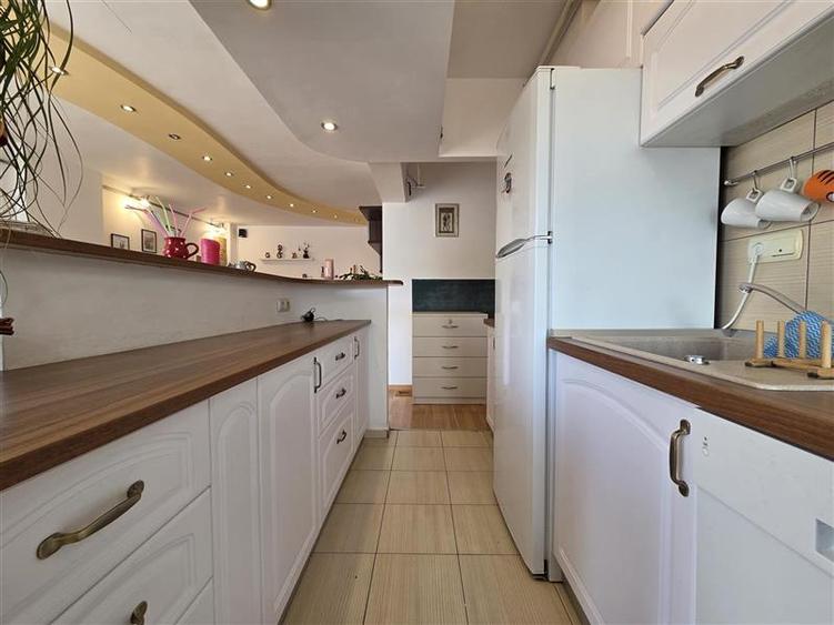 Apartament superb cu priveliste bulevardul Grivitei