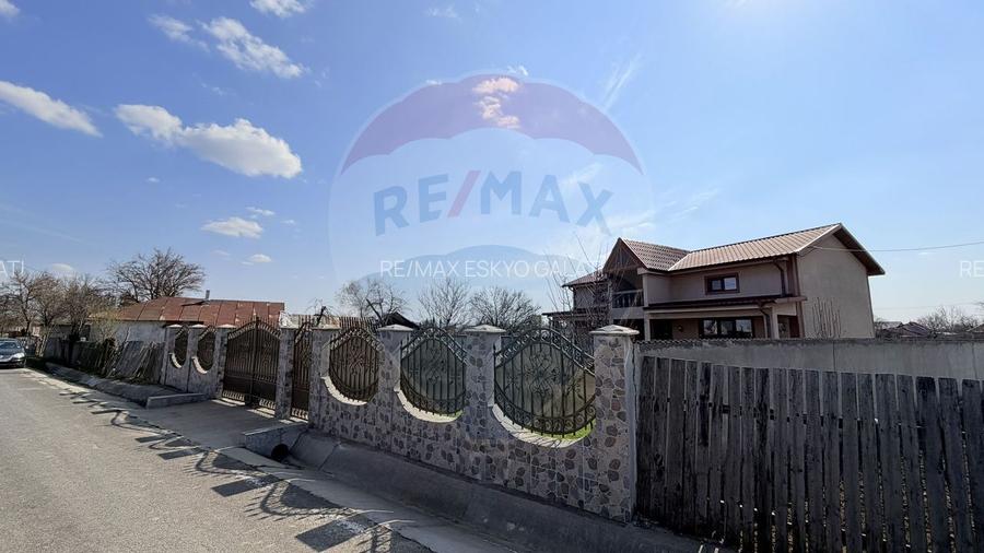 Casă cu 4 camere de vânzare Nămoloasa I Galati - 14
