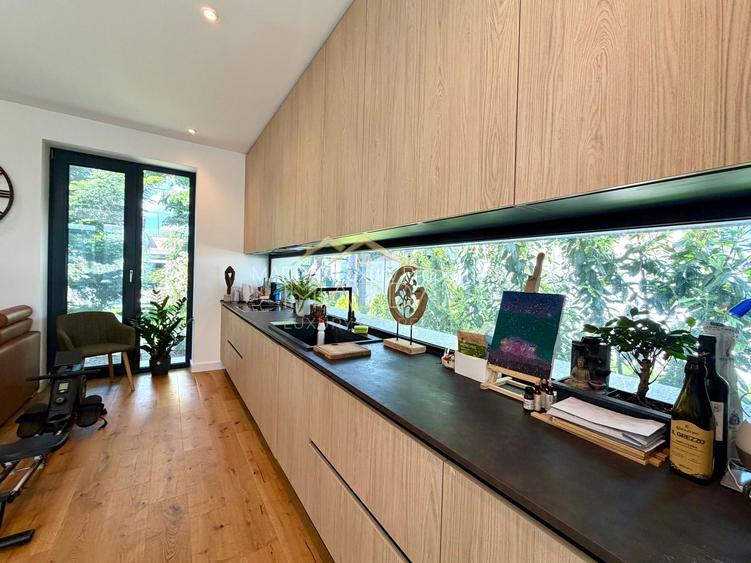 Vila cu 5 camere // * 565 mp gradina* // Tunari - 3