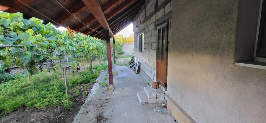Vand casa renovata in 2015.  - 2
