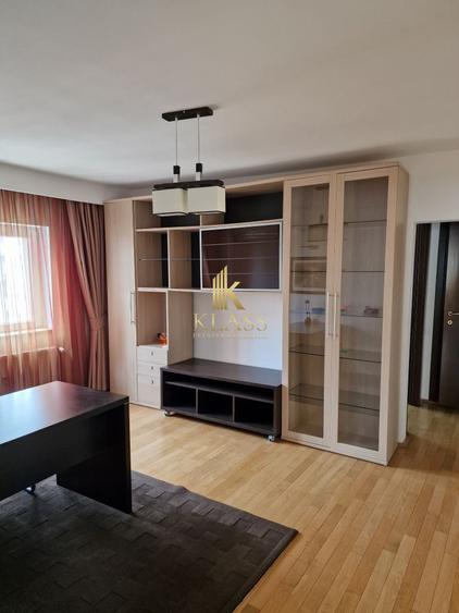 Apartament 4 camere Centrul civic, Decebal