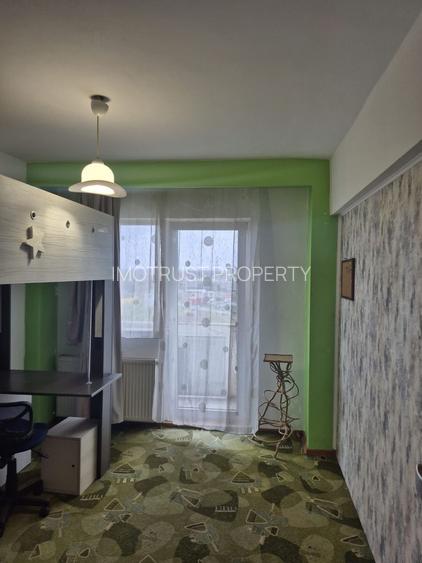 Apartament 4 ncamere de inchiriat, Micalaca - 10
