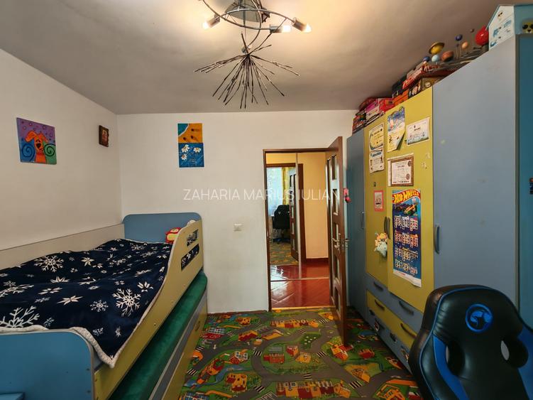 Apartament 3 camere decomandate Cornisa - 12