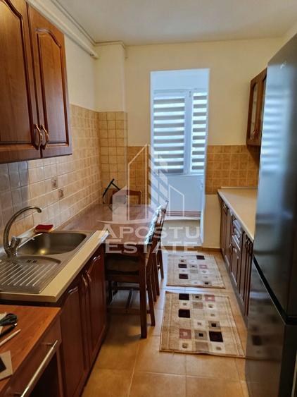 Apartament cu 3 camere de inchiriat, Zona Cetatii, Timisoara