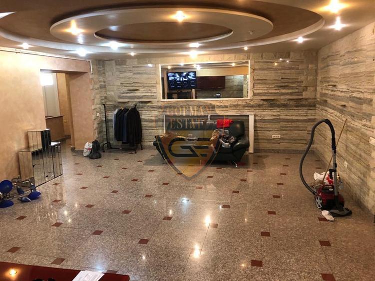 Duplex 5 camere Faleza Nord parcare 4 bai 186.3mp parter si demisol langa plaja