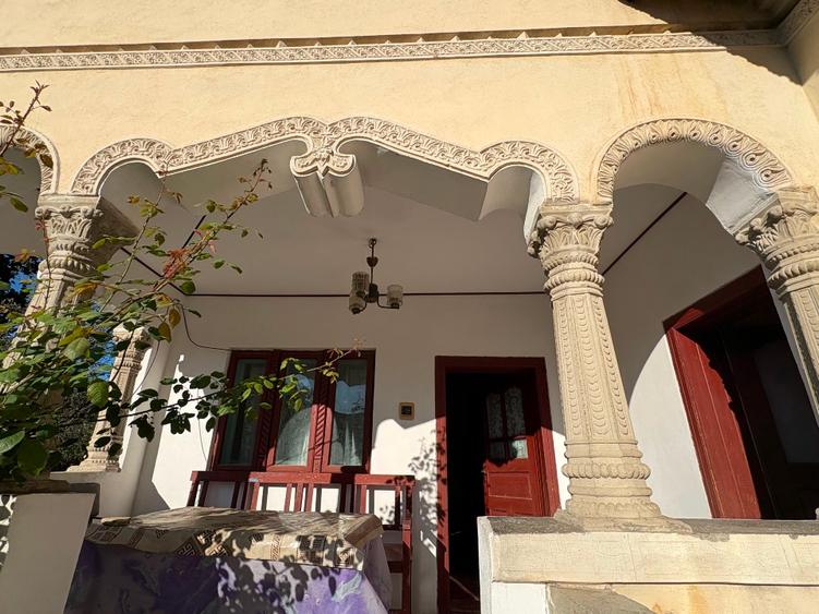 Casa Stil neoromanesc