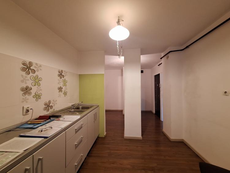 Apartament cu 3 camere decomandat-renovat-68 mp-etaj 2-Dorobantilor