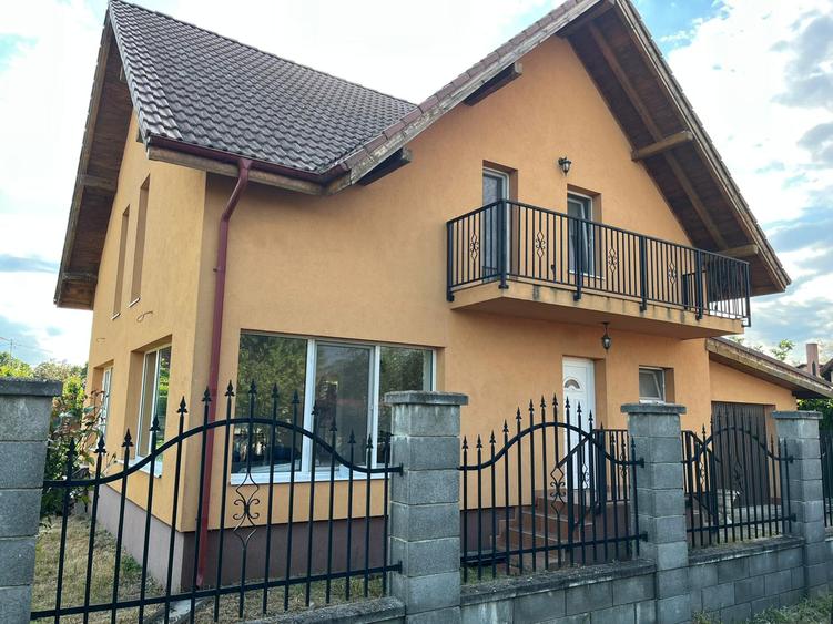 Casă P+M nouă în Sânmihaiu Român