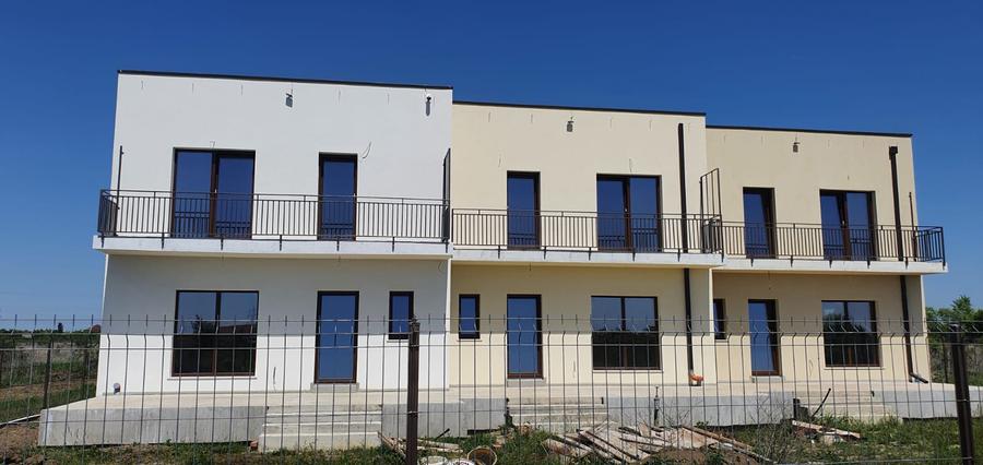 Case insiruite in zona Calea Mosnitei
