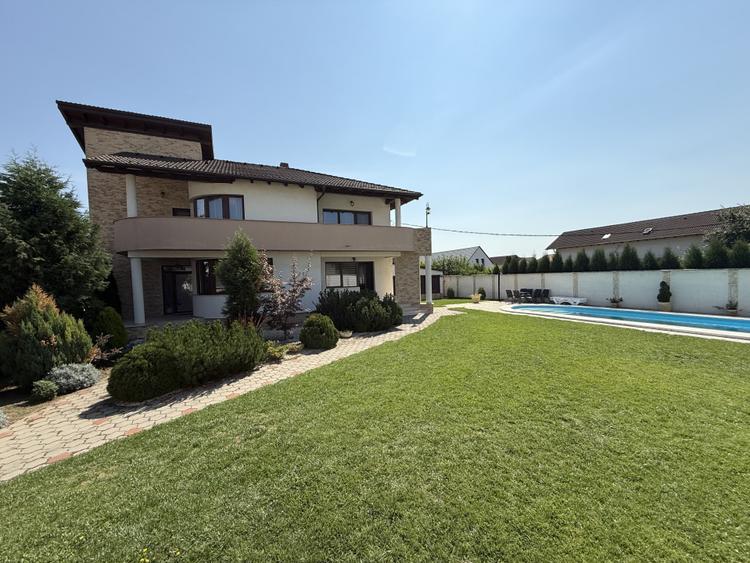 VILǍ CU PISCINǍ | 200 MP UTILI | 5 camere | ZONĂ EXCLUSIVISTĂ