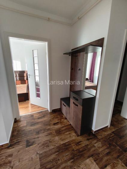 Închiriez apartament 2 camere - 4