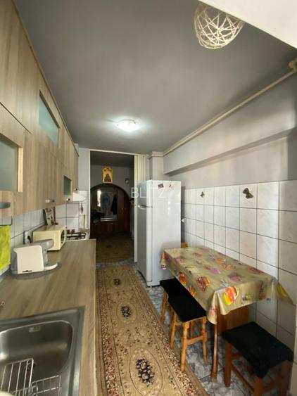 Apartament decomandat 2 camere, 48 mp + balcon, etaj 6/8, zona Traian - 4