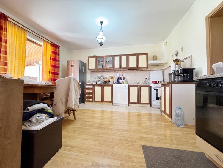 Casa individuala, 5 camere, 836 mp teren - Sanandrei