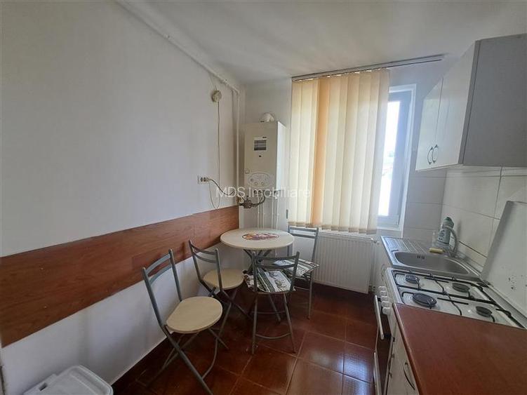 Apartament cu 2 camere etaj 3 in Complex - 7