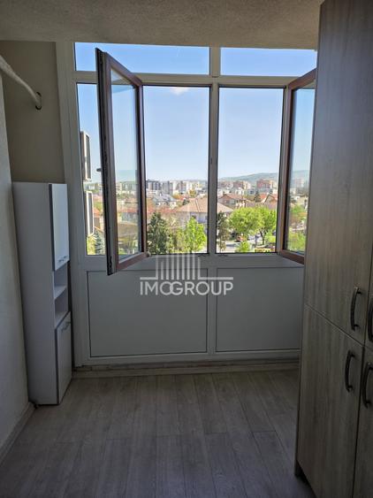 Vanzare apartament decomandat 2 camere -str Dorobantilor