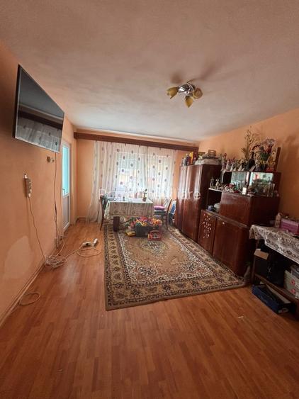 Apartament 2 camere| 48 mp, etaj 2| zona Cugir - 2