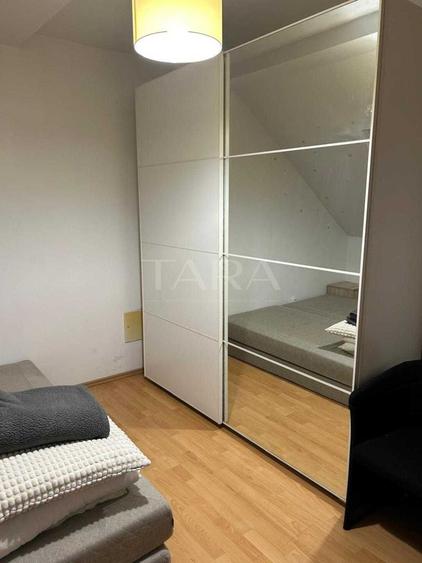 Apartament spațios pe două niveluri, cu 2 parcări – Europa.