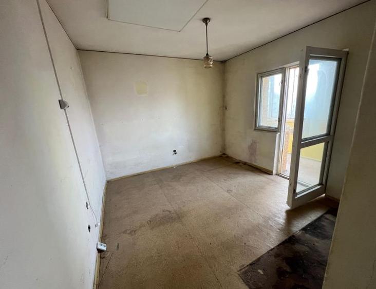 Apartament 3 camere decomandat Grivitei