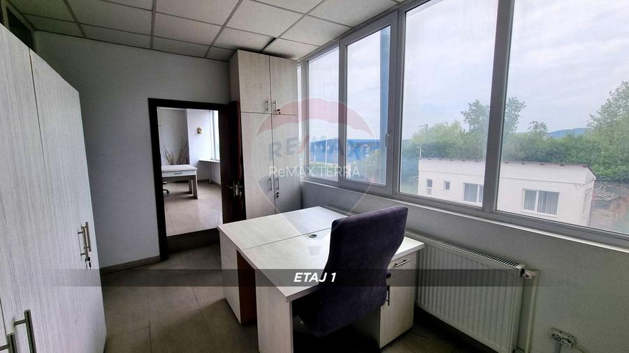 Clădire mixtă de vânzare, 1.055 MC, teren 350 mp str. Fabricii BM - 53