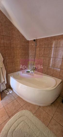 Vila cu 4 camere de vanzare in Busteni - 13