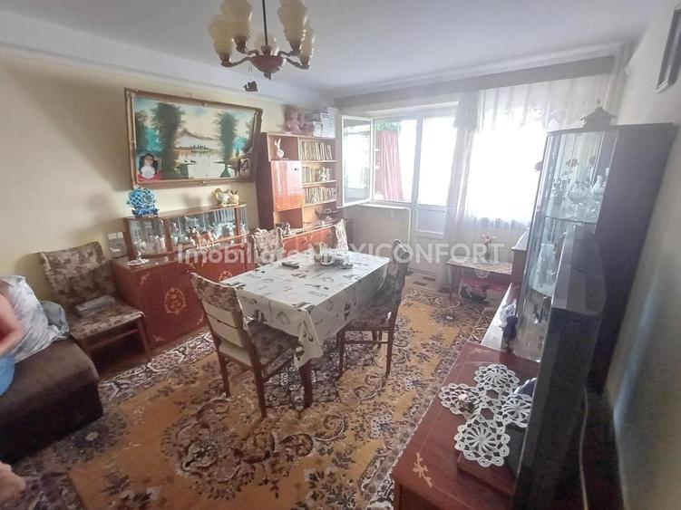 Vanzare 3 camere-Imobiliare MAXICONFORT